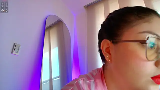 Pleasure Vibes23 online show from November 7, 11:10 am