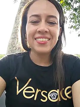 Snapshot of Nanybaker95 chatting on February 23, 9:37 pm Nanybaker95 online show from February 23, 9:37 pm