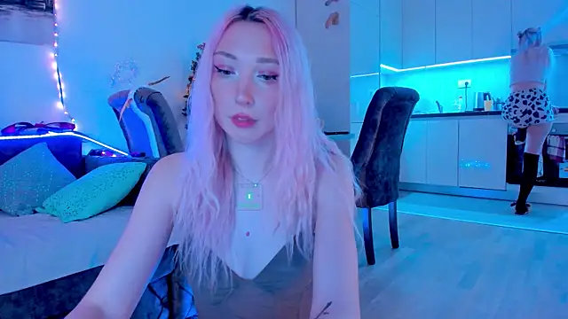 Snapshot of AlexRoseLiRed chatting on December 20, 7:50 pm AlexRoseLiRed online show from December 20, 7:50 pm