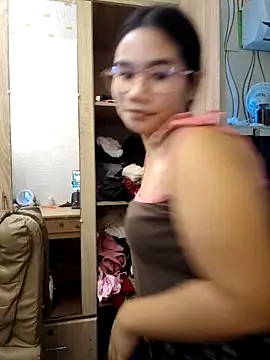 Kissy07 online show from November 27, 2:13 am