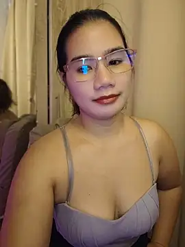 Snapshot of Kissy07 chatting on March 12, 12:39 am Kissy07 online show from March 12, 12:39 am