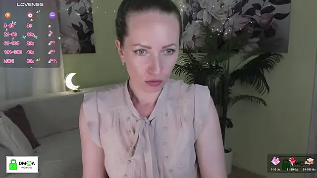 Snapshot of Queenymel chatting on July 16, 4:24 pm Queenymel online show from July 16, 4:24 pm