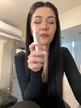 denise k online show from December 21, 12:45 pm