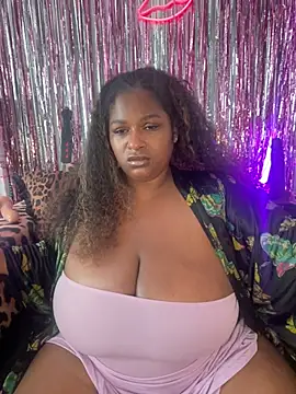 BigFineSelena online show from June 27, 2:55 pm