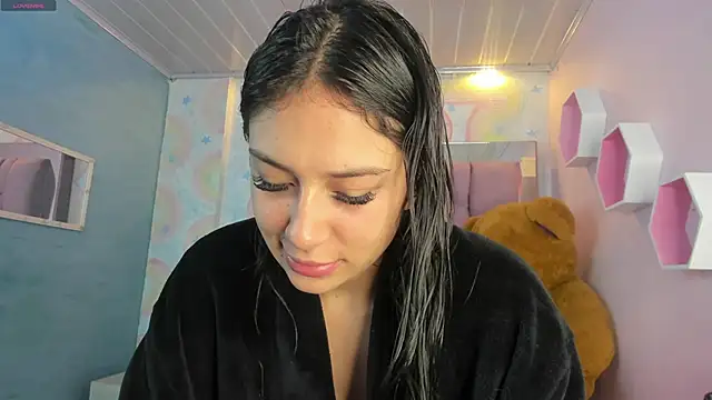 Snapshot of dayra_angels chatting on December 21, 6:12 pm dayra angels online show from December 21, 6:12 pm