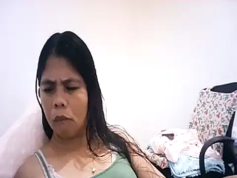 Snapshot of pinay_milfxx chatting on September 26, 1:20 am pinay milfxx online show from September 26, 1:20 am