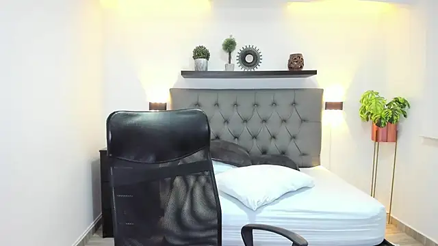 Snapshot of isabella_florez chatting on January 15, 6:08 pm isabella florez online show from January 15, 6:08 pm