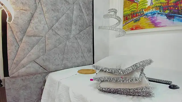 Snapshot of AmandaNordby_ chatting on February 26, 1:32 am AmandaNordby online show from February 26, 1:32 am