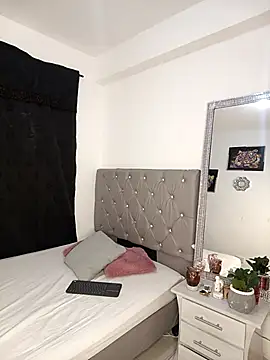 Snapshot of AmandaNordby_ chatting on February 15, 10:03 am AmandaNordby online show from February 15, 10:03 am