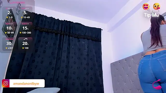 Snapshot of AmandaNordby_ chatting on February 18, 10:28 pm AmandaNordby online show from February 18, 10:28 pm