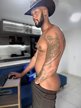 blackdrey18 online show from October 9, 1:09 pm