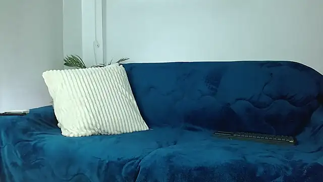 Robyn Miller online show from September 25, 3:05 pm