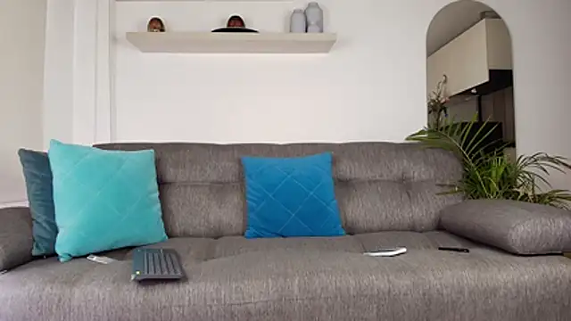 Robyn Miller online show from January 16, 9:52 pm