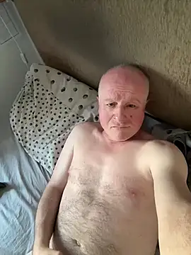 Snapshot of locallad88 chatting on February 28, 4:42 pm locallad88 online show from February 28, 4:42 pm