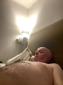 Snapshot of locallad88 chatting on October 28, 10:34 pm locallad88 online show from October 28, 10:34 pm