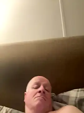 Snapshot of locallad88 chatting on November 6, 11:15 pm locallad88 online show from November 6, 11:15 pm