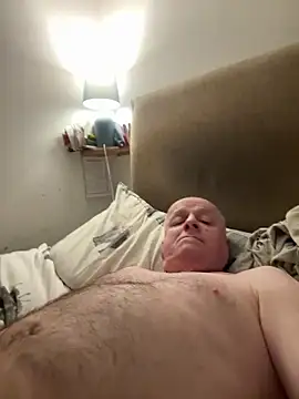 Snapshot of locallad88 chatting on December 3, 11:47 pm locallad88 online show from December 3, 11:47 pm