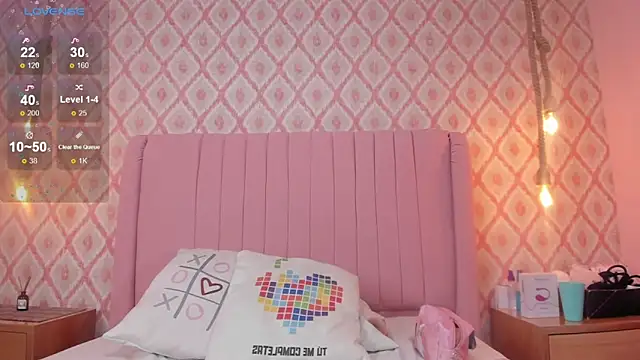 Snapshot of MAGIEVANS1 chatting on January 22, 12:17 pm MAGIEVANS1 online show from January 22, 12:17 pm