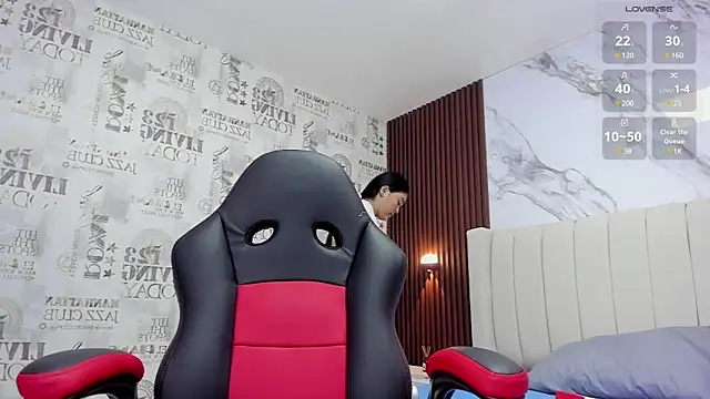 Snapshot of MAGIEVANS1 chatting on February 19, 12:55 pm MAGIEVANS1 online show from February 19, 12:55 pm