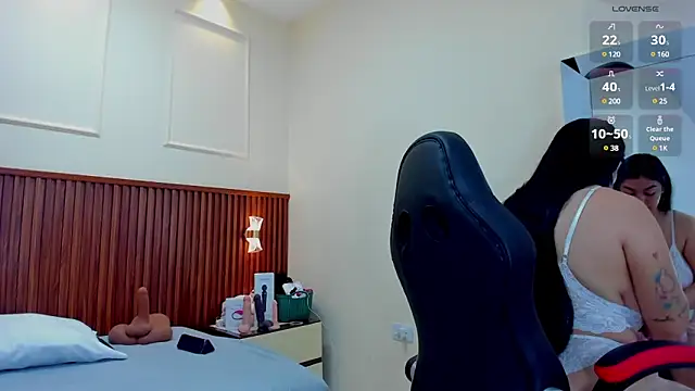 Snapshot of MAGIEVANS1 chatting on February 26, 12:25 pm MAGIEVANS1 online show from February 26, 12:25 pm