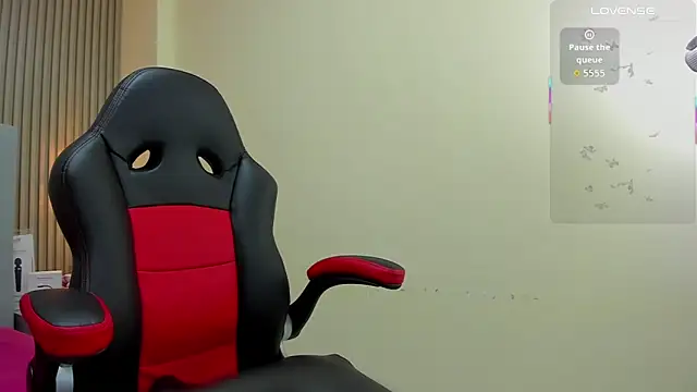 Snapshot of MAGIEVANS1 chatting on September 19, 3:08 am MAGIEVANS1 online show from September 19, 3:08 am