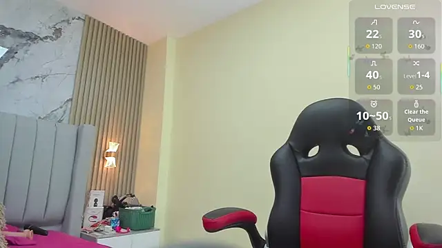 Snapshot of MAGIEVANS1 chatting on September 23, 2:58 am MAGIEVANS1 online show from September 23, 2:58 am