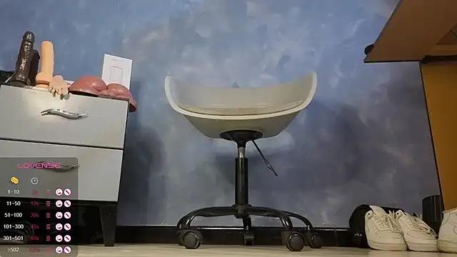 Snapshot of TomLover_12 chatting on January 31, 11:58 pm TomLover 12 online show from January 31, 11:58 pm