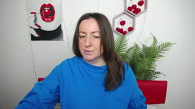 Abby Taylorr online show from April 16, 6:36 am