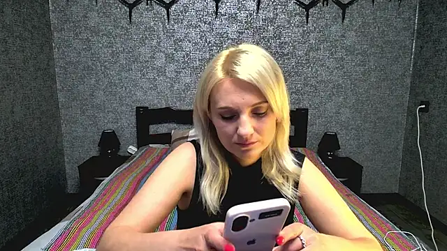Snapshot of annagreeneyess chatting on May 23, 12:31 pm annagreeneyess online show from May 23, 12:31 pm