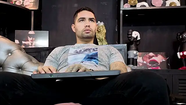 matteosantos online show from October 25, 11:29 am