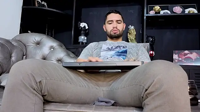 matteosantos online show from November 30, 11:36 am