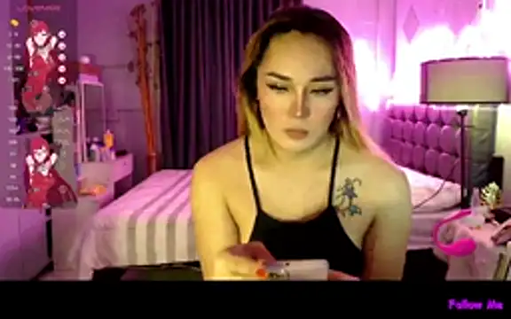 DivaMooree online show from November 13, 1:26 am