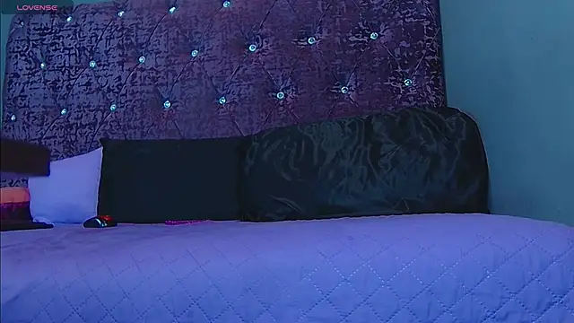 NoraBigAss online show from January 6, 4:04 am