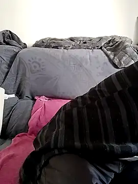 LoGaNfree88 online show from February 11, 10:15 am