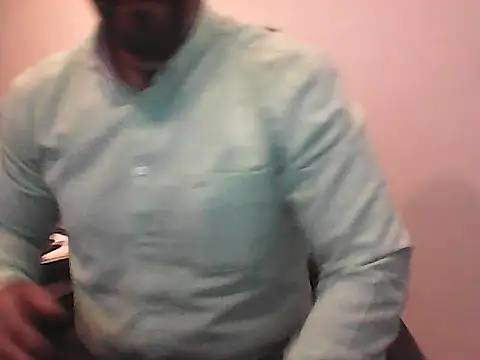 Snapshot of Kalel17073 chatting on June 22, 6:05 pm Kalel17073 online show from June 22, 6:05 pm