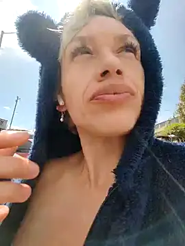 Snapshot of sexymarilyncolombia chatting on February 5, 4:14 pm sexymarilyncolombia online show from February 5, 4:14 pm