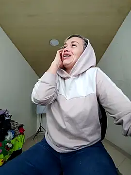 Snapshot of sexymarilyncolombia chatting on March 17, 12:25 pm sexymarilyncolombia online show from March 17, 12:25 pm