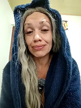 Snapshot of sexymarilyncolombia chatting on October 16, 1:50 am sexymarilyncolombia online show from October 16, 1:50 am