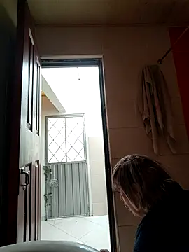 Snapshot of sexymarilyncolombia chatting on March 2, 1:40 pm sexymarilyncolombia online show from March 2, 1:40 pm