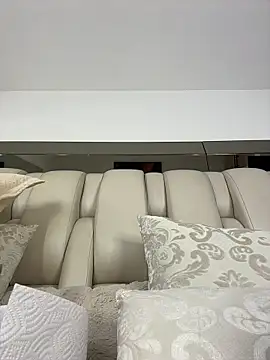 ALISSON FOXXX1 online show from April 14, 10:49 pm