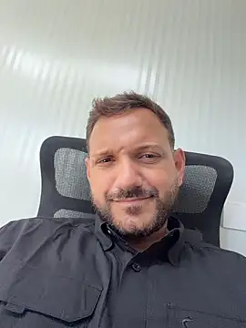 JonJ0 online show from February 16, 5:53 pm