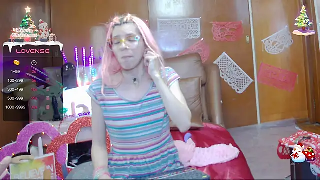 Skinygirl online show from February 5, 3:02 am