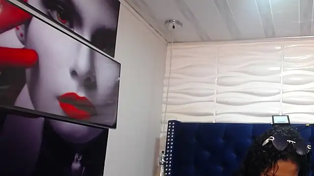 Snapshot of SalmaTits chatting on April 27, 2:48 pm SalmaTits online show from April 27, 2:48 pm