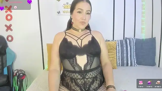 Snapshot of yelenaowens chatting on October 1, 1:33 am yelenaowens online show from October 1, 1:33 am