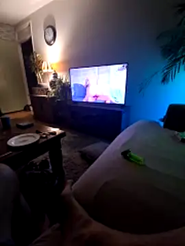 MISSLOTUS75 online show from April 17, 9:18 pm