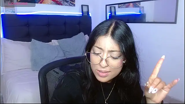 vaness weet online show from November 26, 7:37 pm