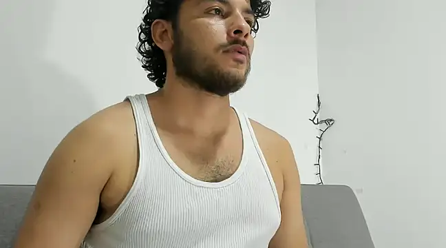 tuyo1995 online show from January 24, 1:03 am