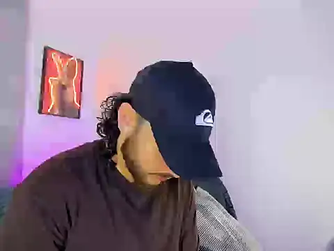 tuyo1995 online show from November 11, 2:44 am