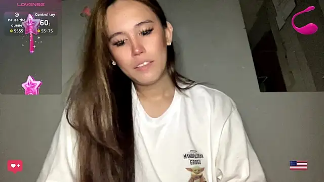Snapshot of MeganTheRarest chatting on June 27, 4:39 am MeganTheRarest online show from June 27, 4:39 am
