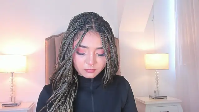 Emma Torres   online show from February 14, 12:24 pm